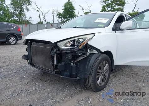 2015 Hyundai Tucson Gls z USA, uszkodzony, nr VIN KM8JT3AF9FU953982